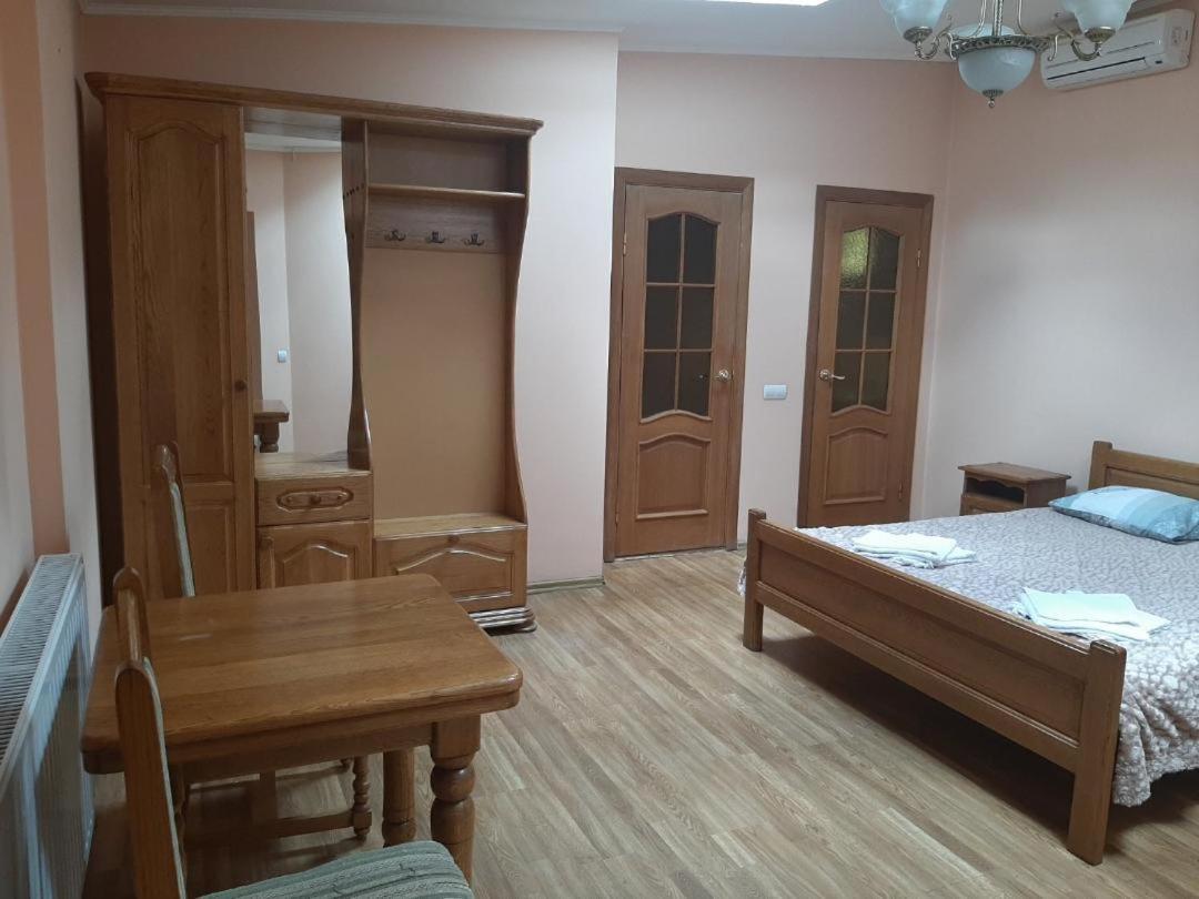 Hotel Nikolet موكاشيفه المظهر الخارجي الصورة